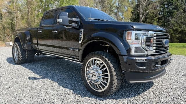 2022 Ford F450 Super Duty Crew Cab - Photo 1