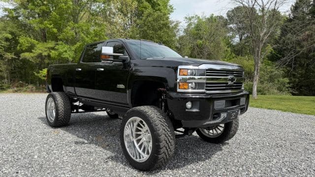 2016 Chevrolet Silverado 2500 HD Crew Cab High Country - Photo 1